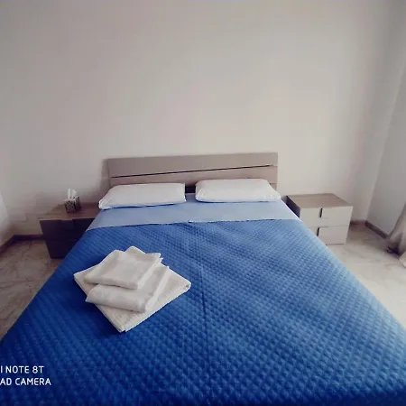 Santucci 2 Apartamento Rodi Garganico