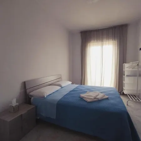 アパート Santucci 2 ローディ・ガルガーニコ