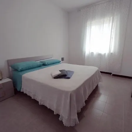 Santucci *
